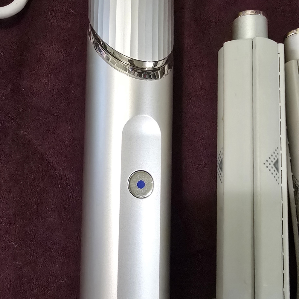 Shark Beauty FlexStyle Air Styling & Drying SystemSilver Electronic Device
